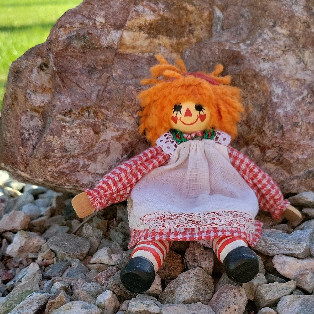 Handcrafted Raggedy Ann - Picture 1 of 10